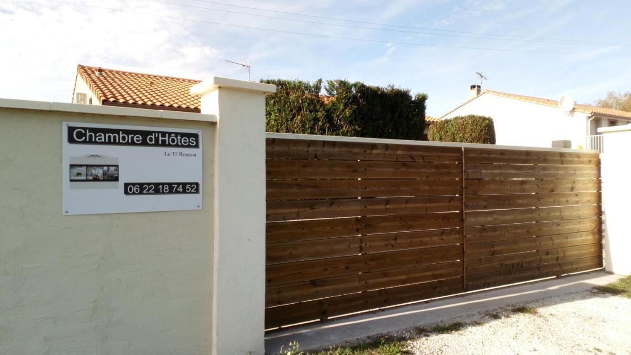 Le Ti'Roussat Bed and Breakfast Saint-André-de-Cubzac Exteriör bild
