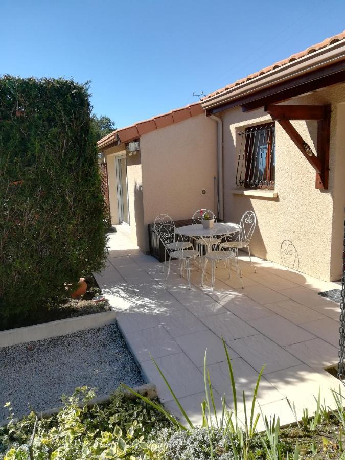 Le Ti'Roussat Bed and Breakfast Saint-André-de-Cubzac Exteriör bild