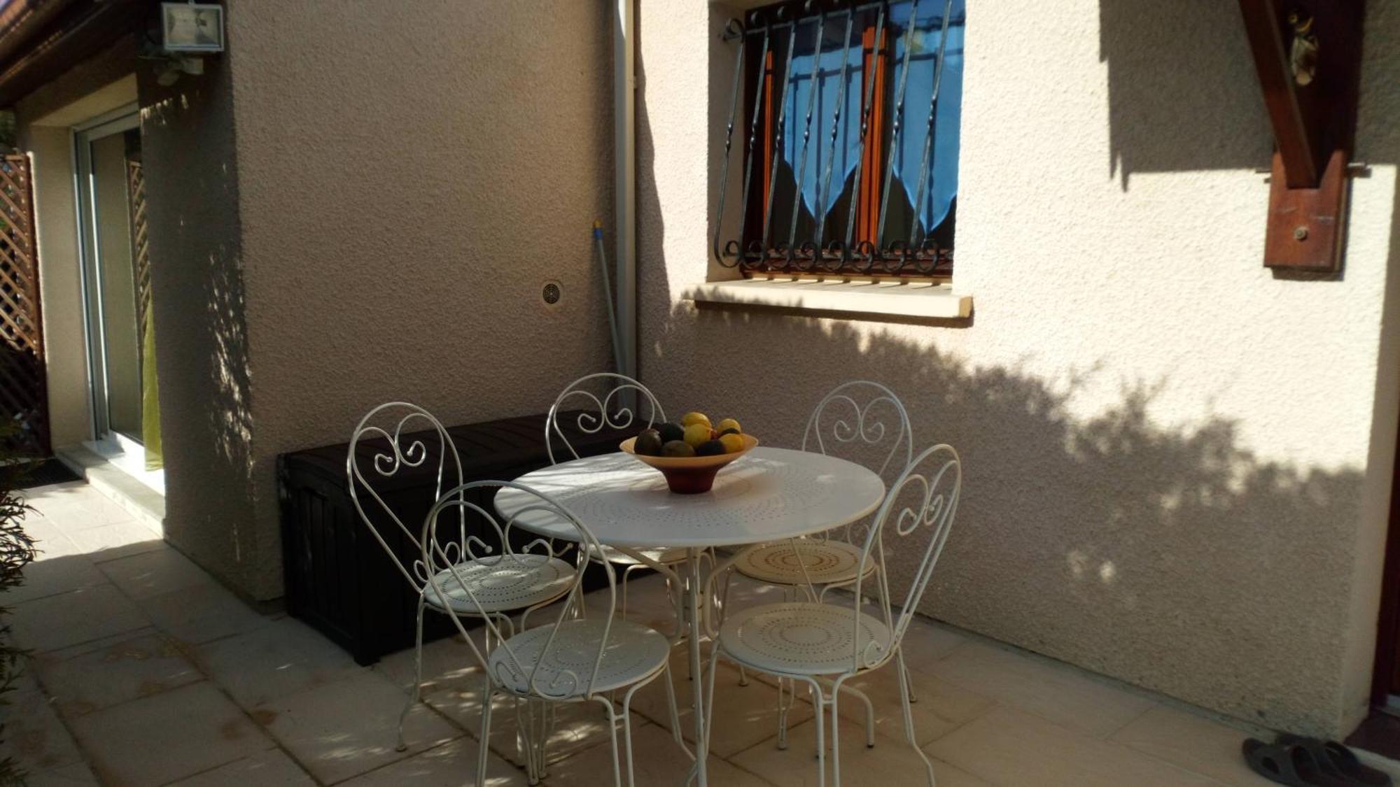 Le Ti'Roussat Bed and Breakfast Saint-André-de-Cubzac Exteriör bild